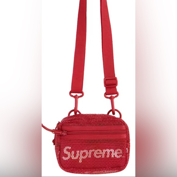 Supreme Small Shoulder Bag - Picture 7 of 8